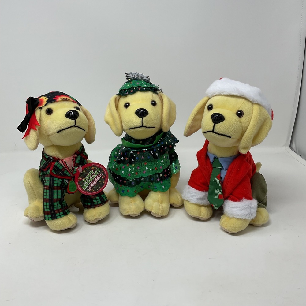 Raising Canes Christmas Vacation Plush Set Aunt Bethany Tree Santa 2022 Lot of 3